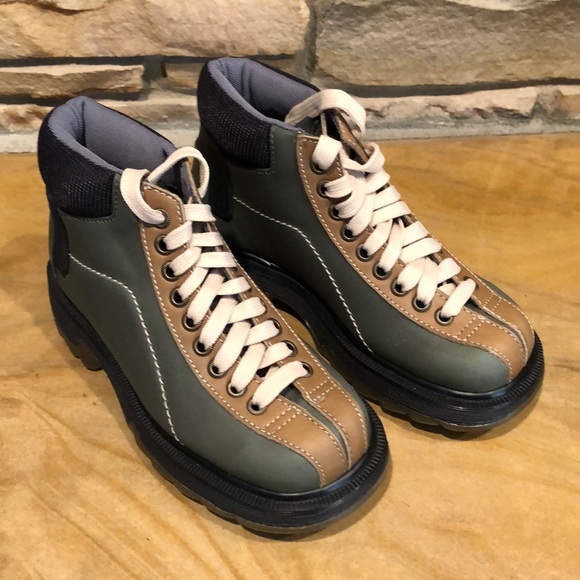 Dr. Martens Shoes - NWT’s Dr. Martens 9 Eyelet Boots